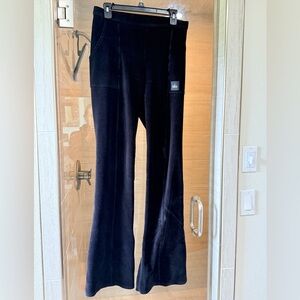 ALO Yoga Corduroy Black Leggings